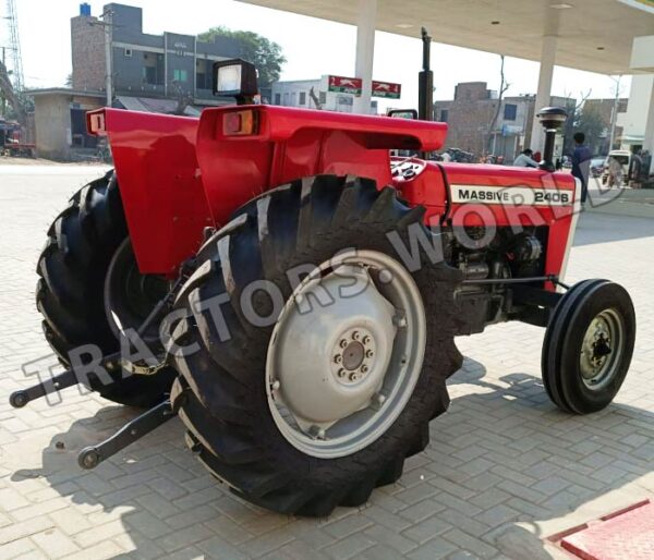 Massive Tractor 240S